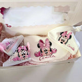 Scarpe + Bavaglio + Cappellino con Disegno Personalizzato